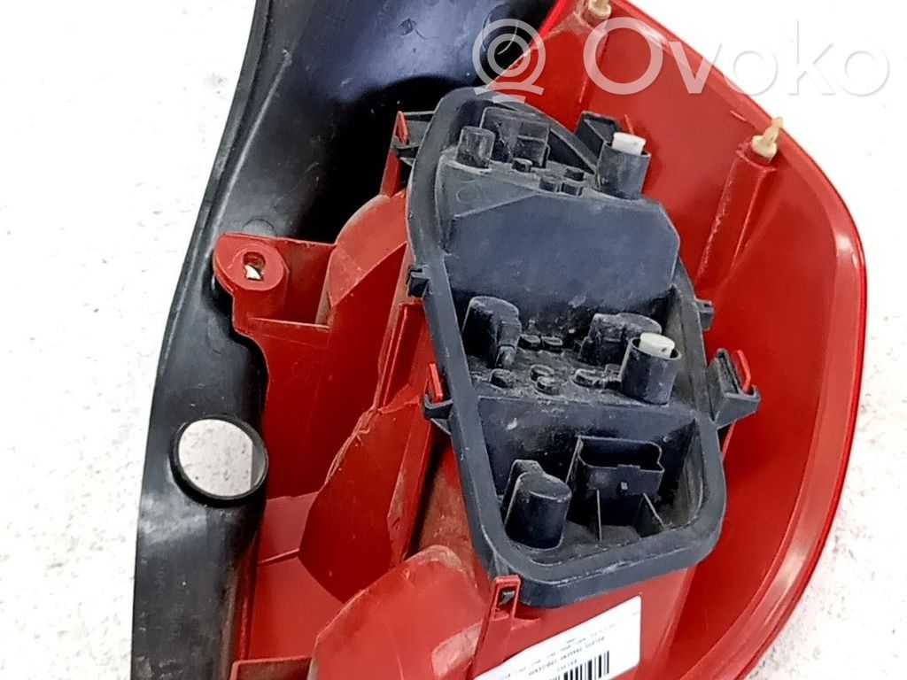 Renault Clio III Takavalon polttimo 