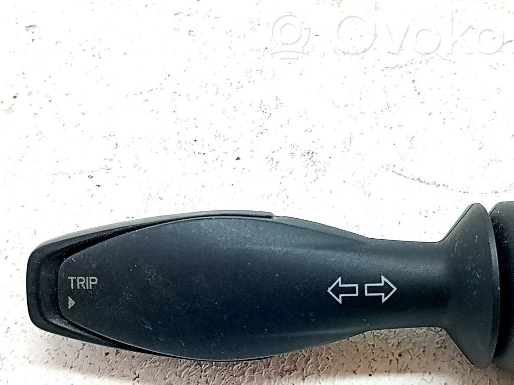 Suuntavilkun vipu   1682336,8A6T13335BC