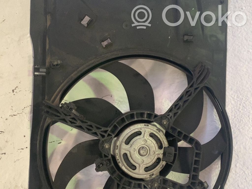 Opel Corsa D Frigorifero furgone 