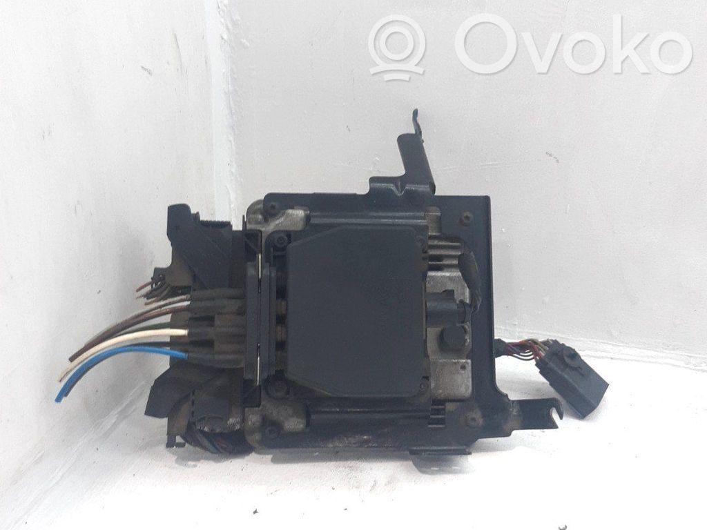 Unité de commande, module ECU de moteur   05033700AF,P05033700AF