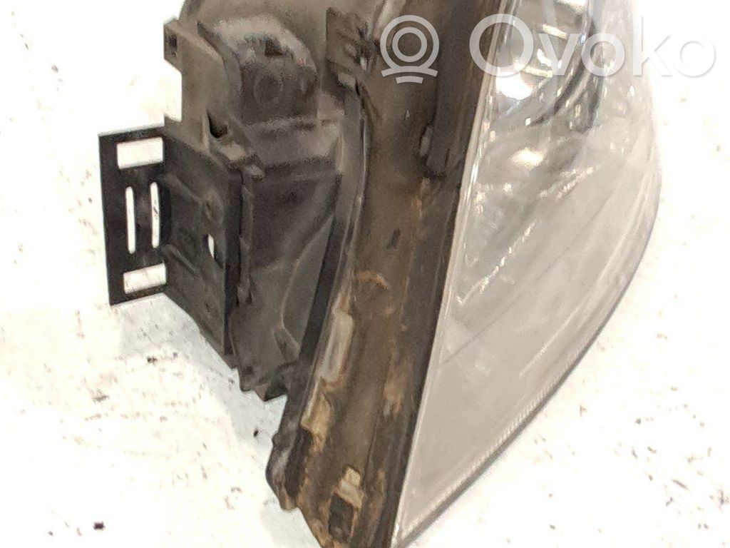 Ford Mondeo Mk III Faro/fanale
