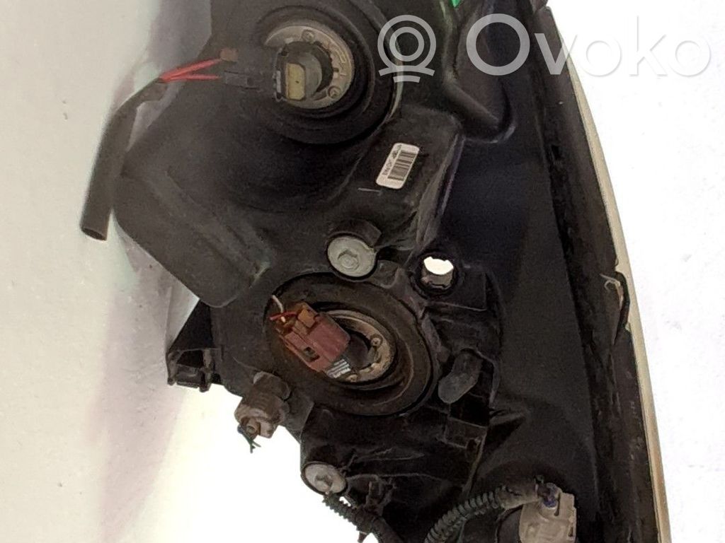 Scheinwerfer   811300F080