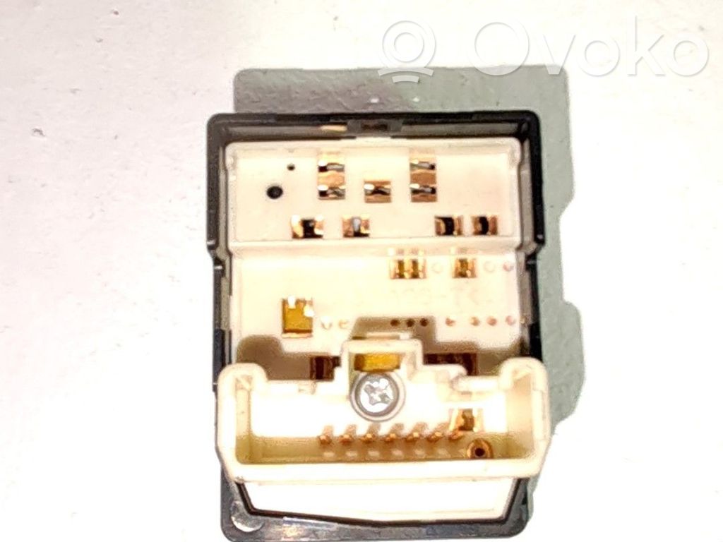 Interruptor del espejo lateral   848700F010