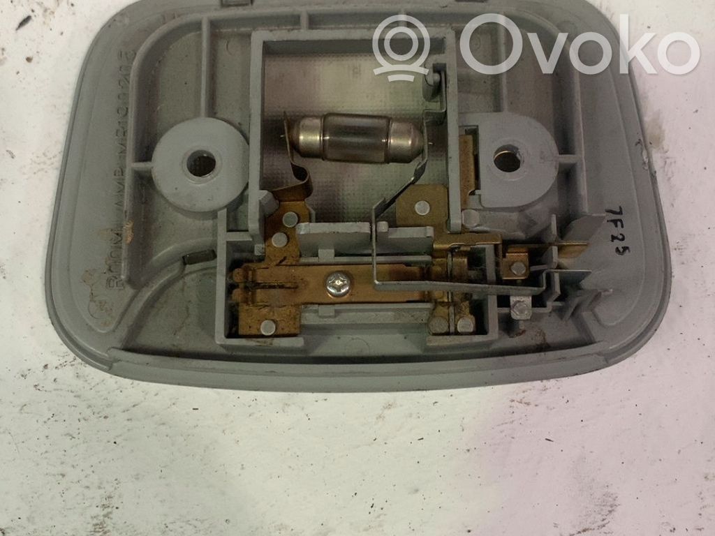 Mitsubishi Outlander Consola de luz del techo 