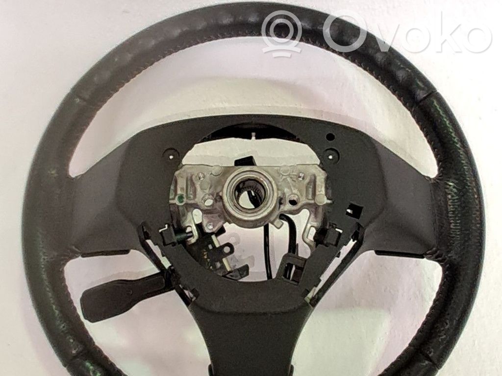 Toyota Corolla Verso AR10 Ohjauspyörä 