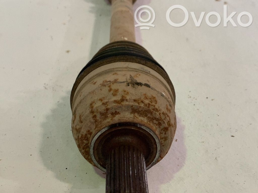 Etuvetoakseli   8200330413