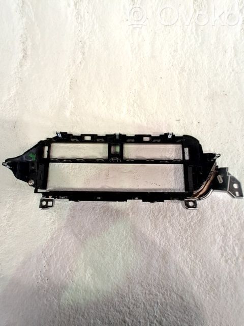 Moldura del panel   687506UA0A