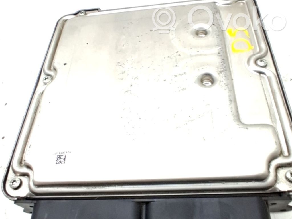 Volkswagen PASSAT B7 Unitate control motor/modul ECU 