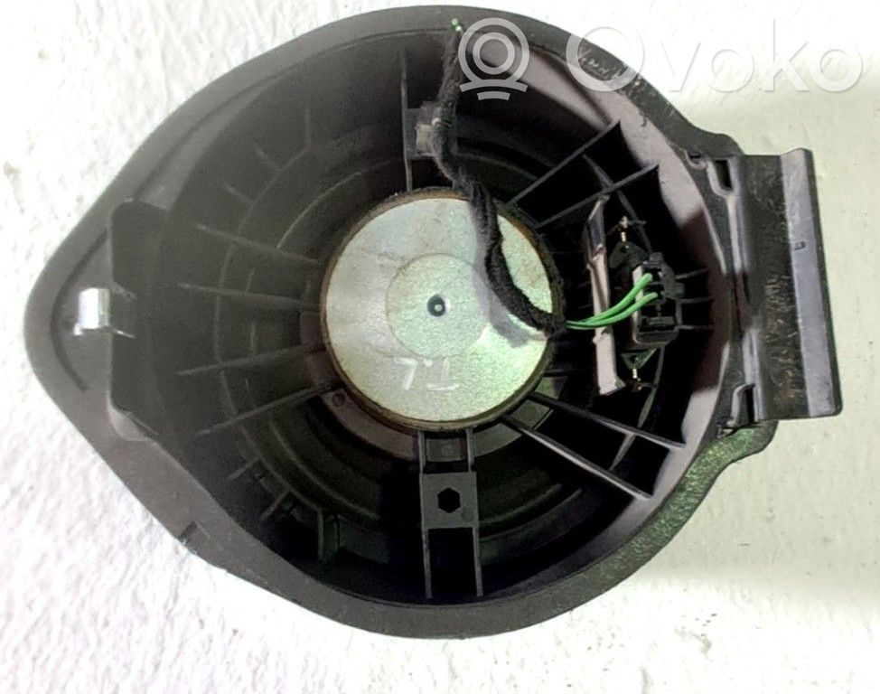Vauxhall Zafira C Etuoven kaiutin