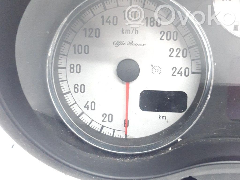 Alfa Romeo 147 Licznik / Prędkościomierz 