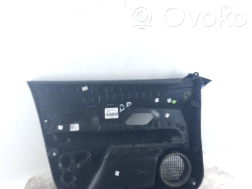 Dacia Sandero Etuoven verhoilu 