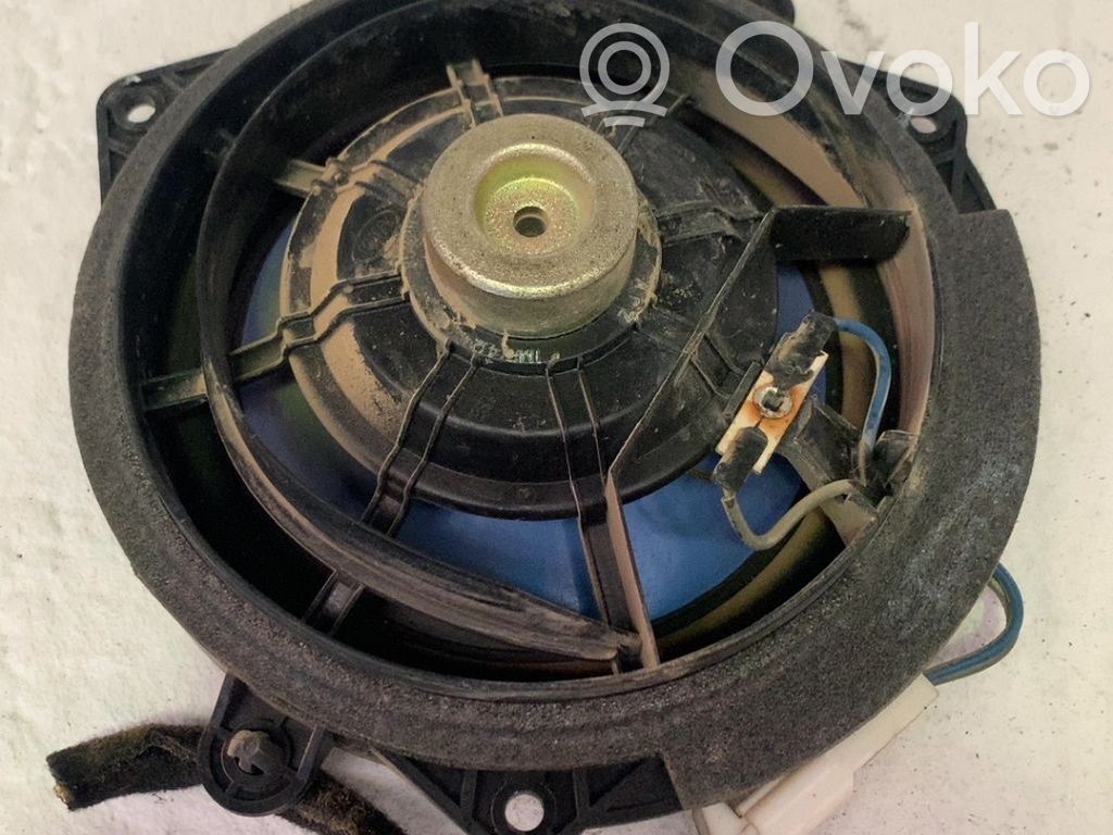 Etuoven kaiutin   963201F000