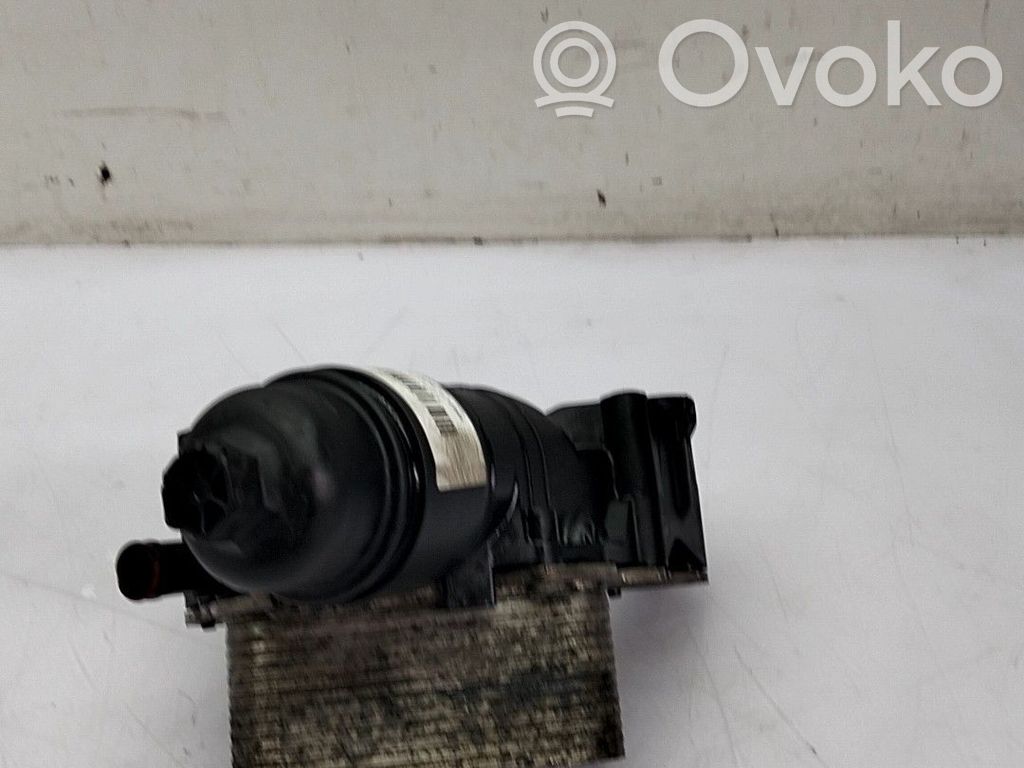 Renault Trafic II (X83) Support de filtre à huile 