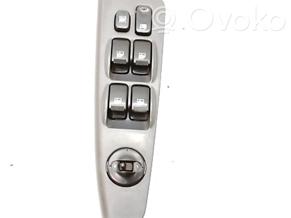 Interruptor del elevalunas eléctrico   935702F200GW