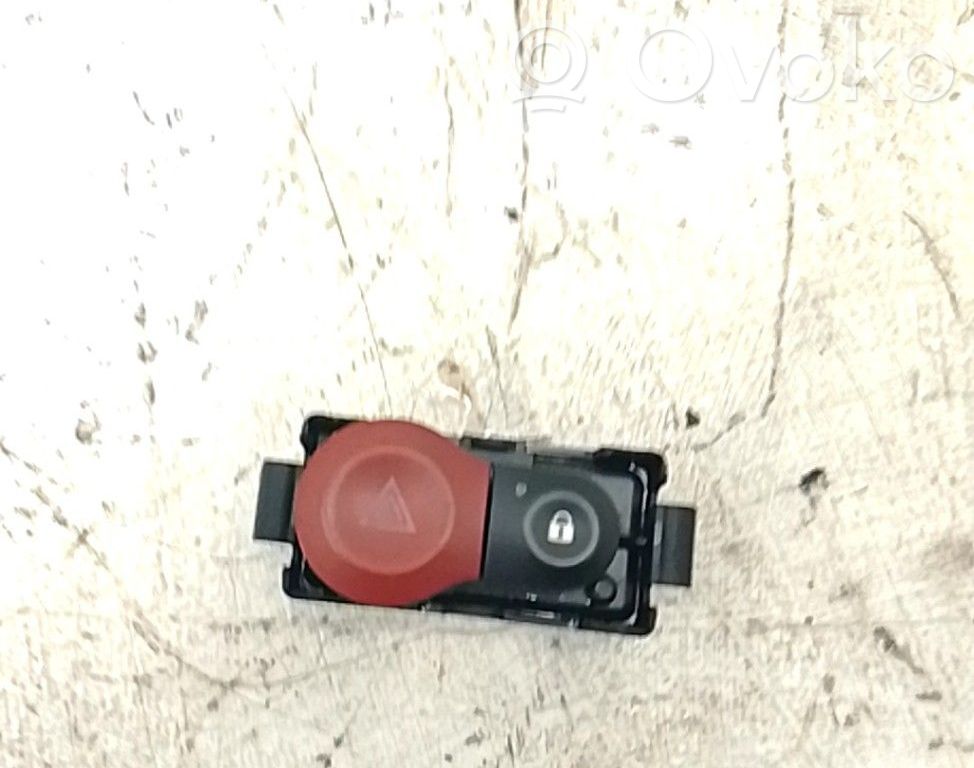 Hazard light switch   252103766R