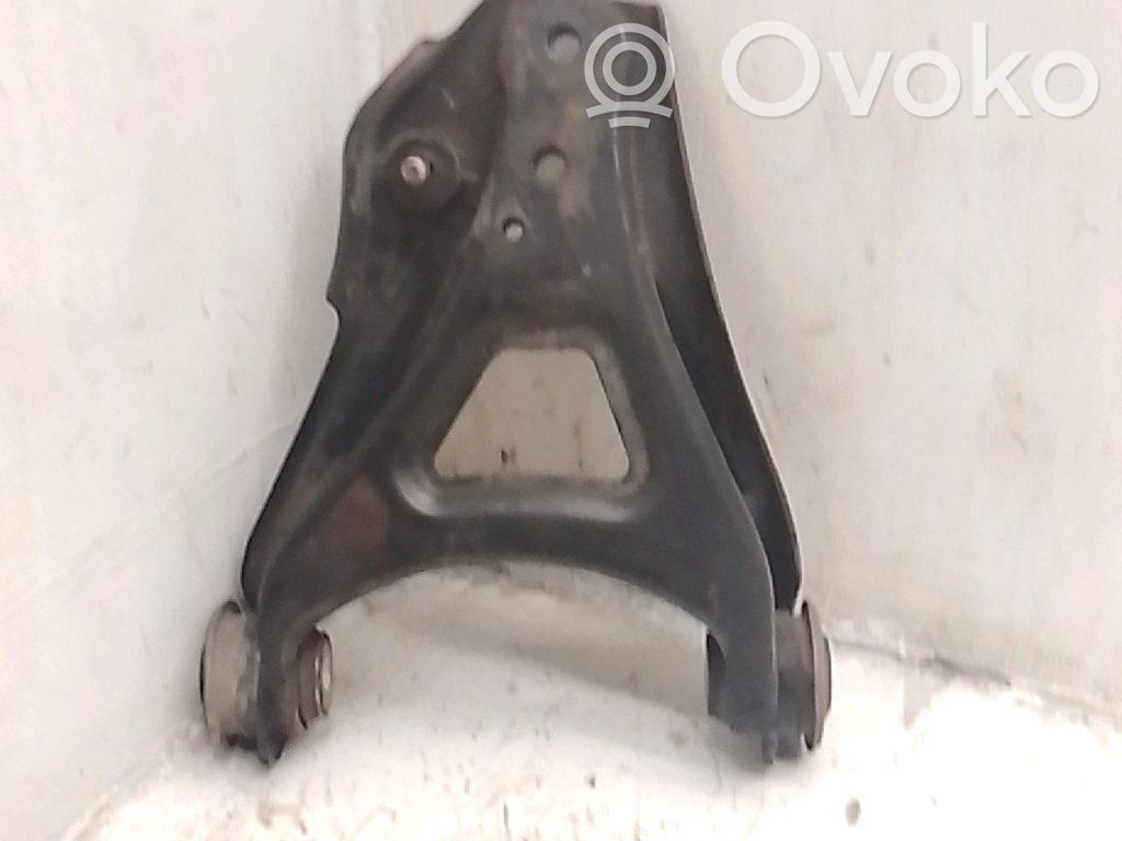 Renault Clio I Braccio di controllo sospensione anteriore inferiore/braccio oscillante