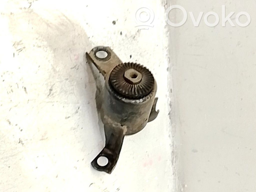 Ford Fiesta Engine mount bracket 