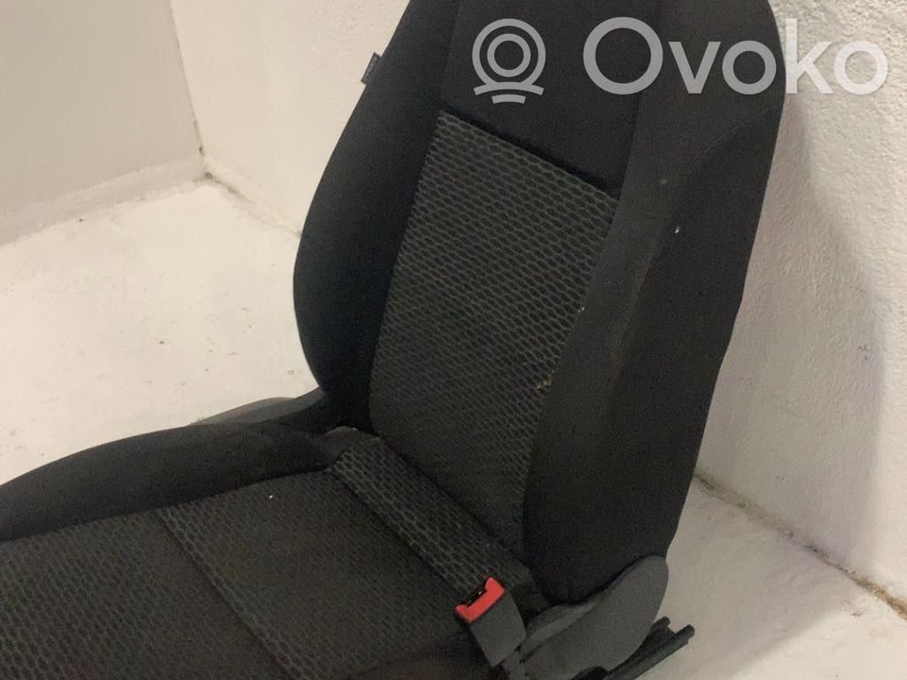 Volkswagen Golf VI Siège passager avant