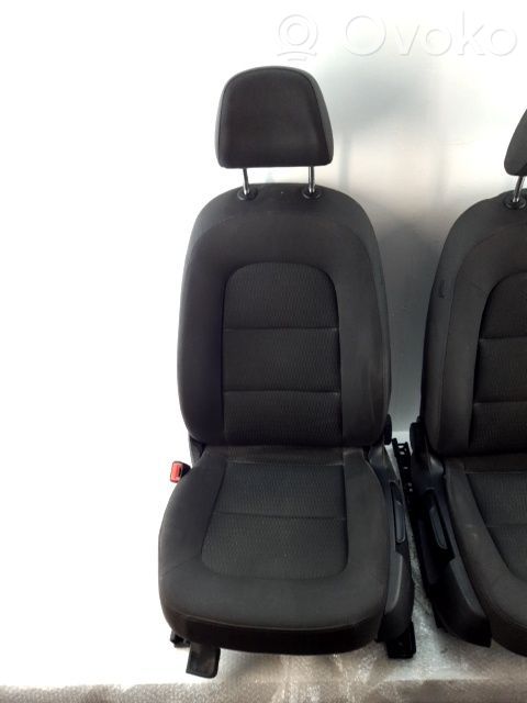 Audi A5 8T 8F Set planșă bord cu airbag 