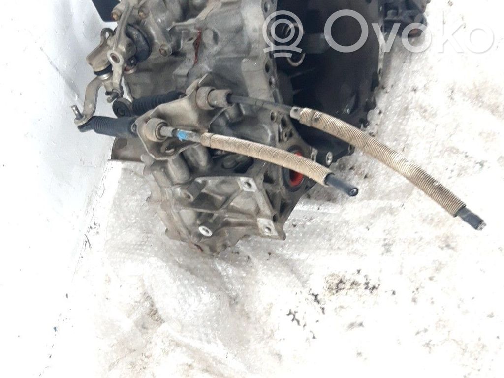 Boîte de vitesses manuelle à 5 vitesses   303001E140