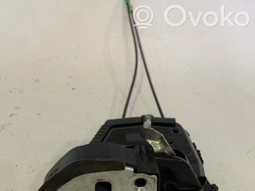 Toyota Yaris Zamek drzwi tylnych