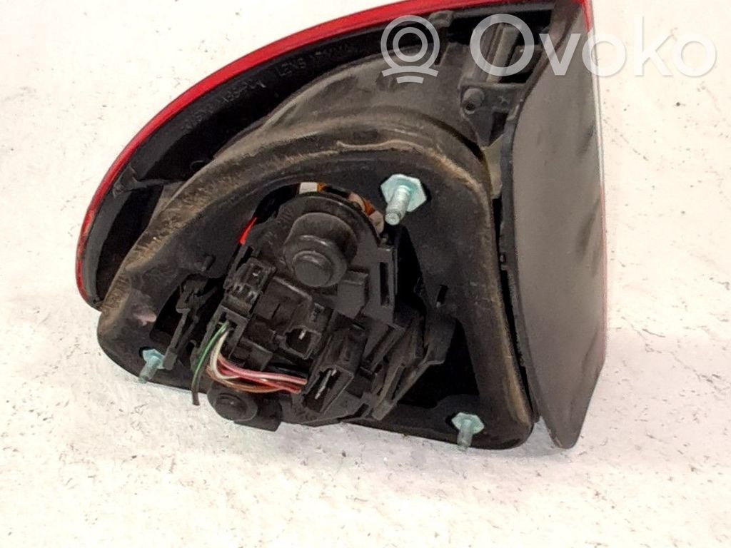 Bec lampă spate   1M6945112