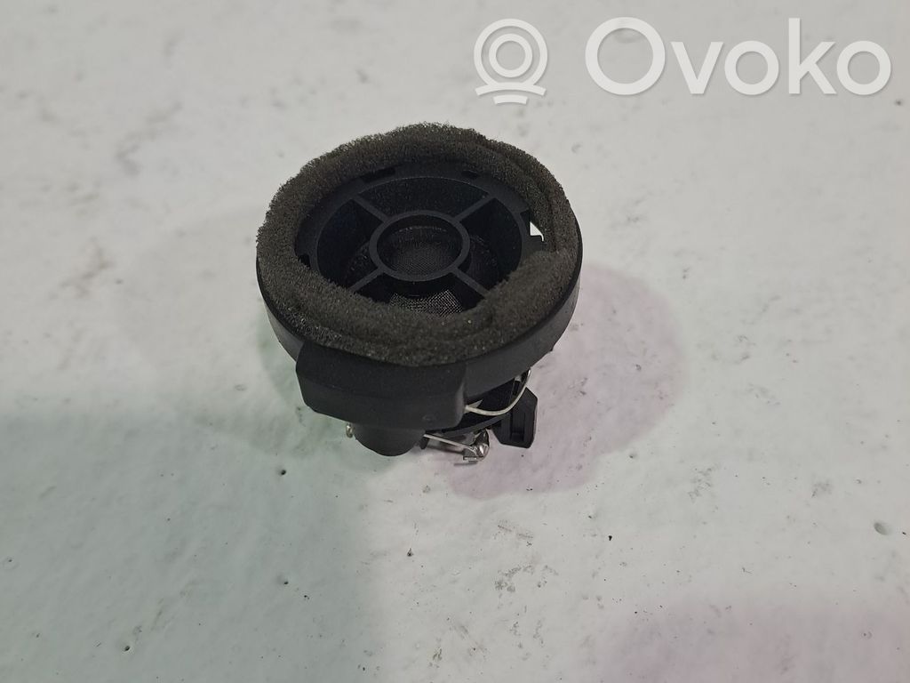 Altavoz de la puerta delantera   861600D350