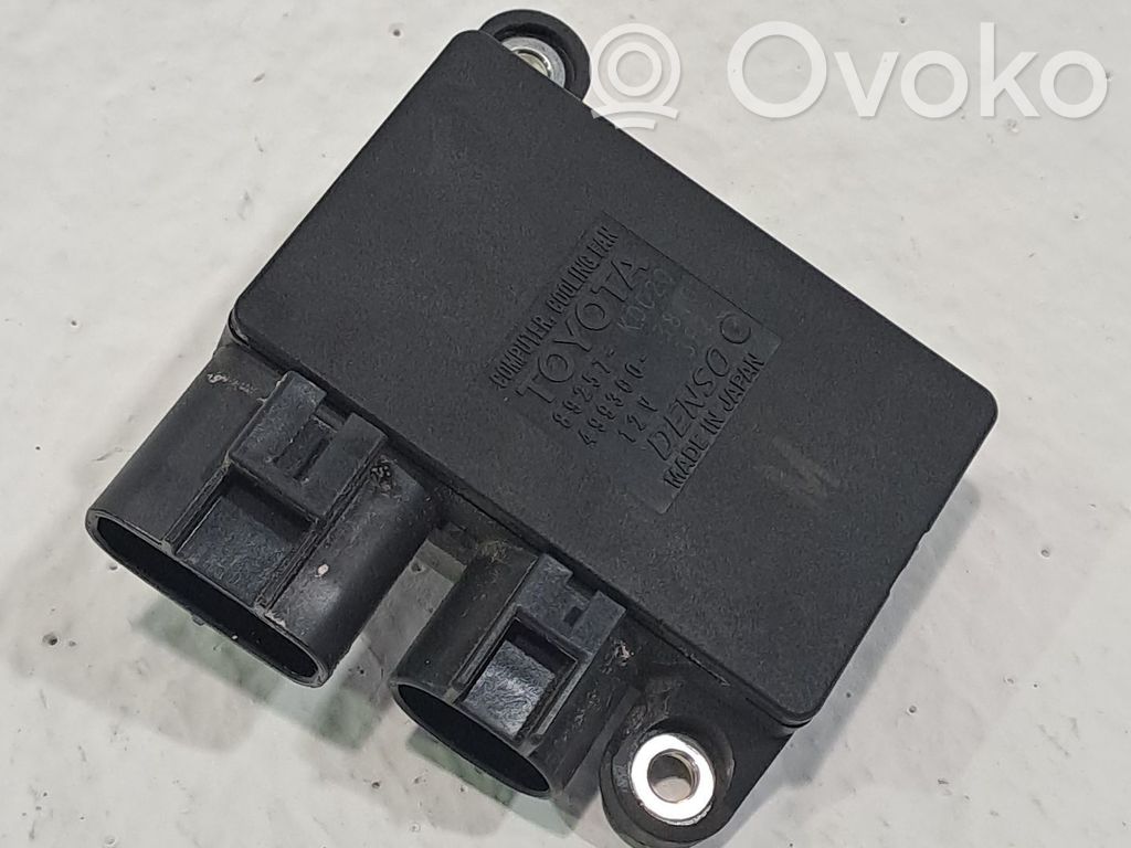 Toyota Yaris Modul de control caroserie central 