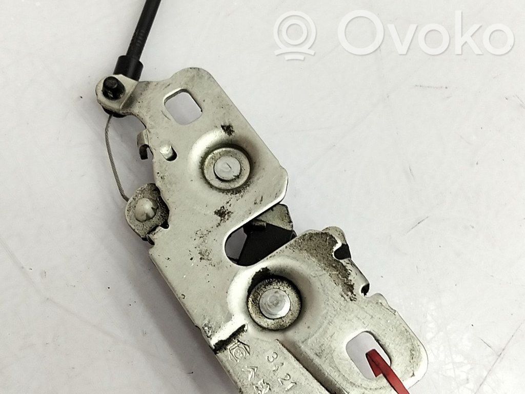 Peugeot 2008 I Cârlig/ureche fixare 