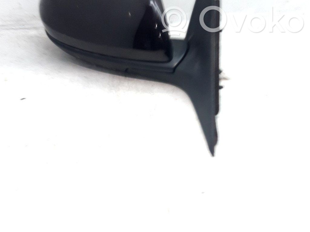 Front door electric wing mirror   GS1F69120C88