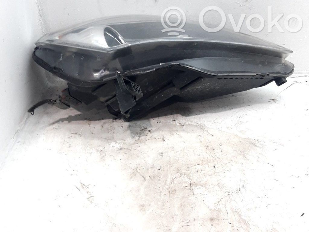 Opel Zafira B Far