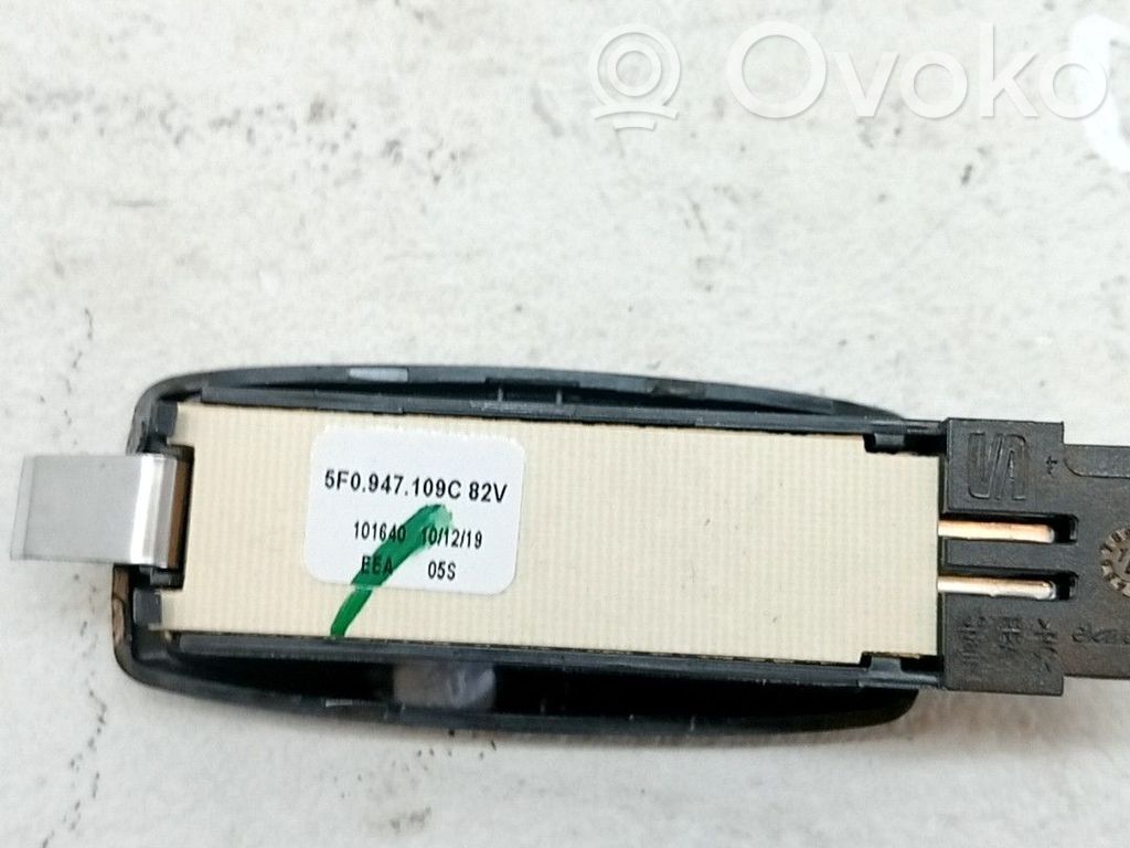 Volkswagen Tiguan Consola de luz del techo