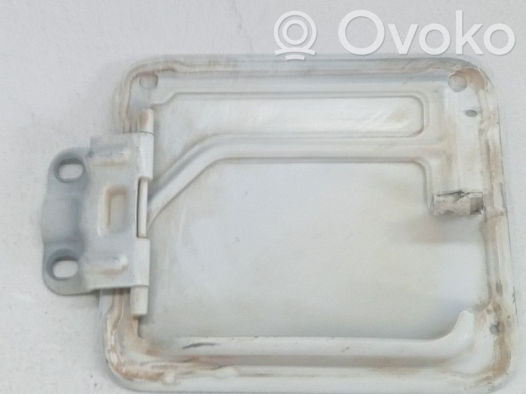 Polttoainesäiliön korkki   MB860597