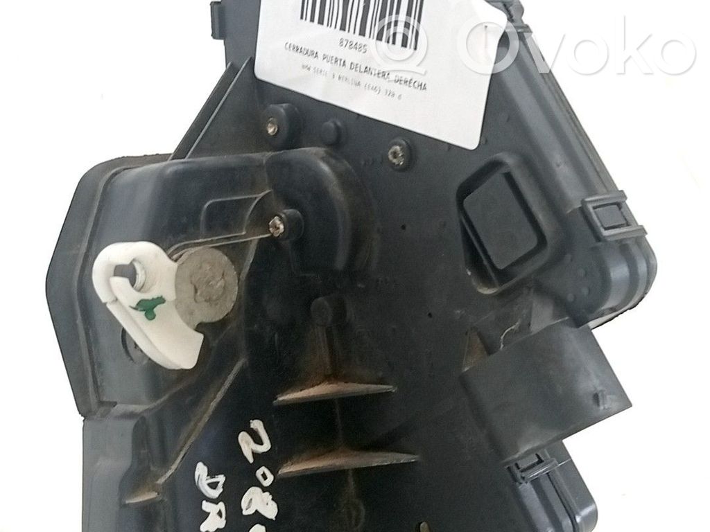 Cerradura de puerta delantera   51217011244
