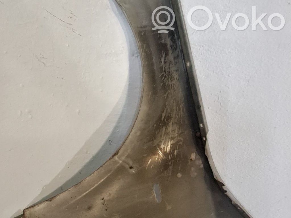 Etulokasuojan reuna   41357111430