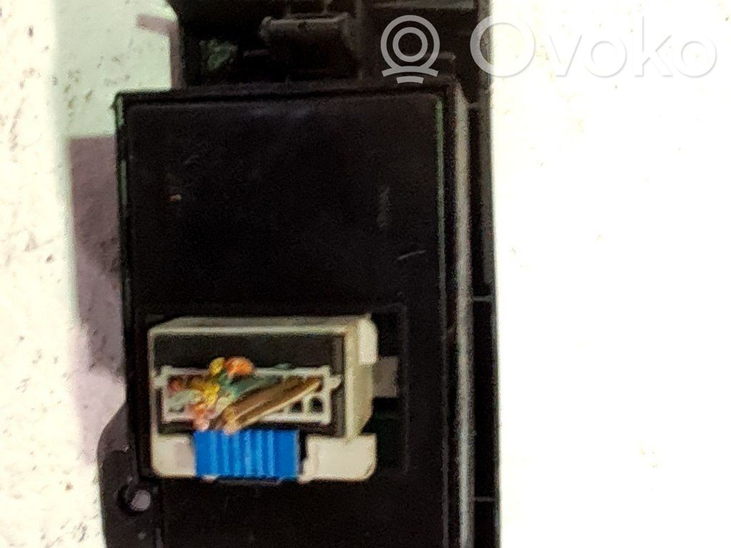 Light switch   96628623