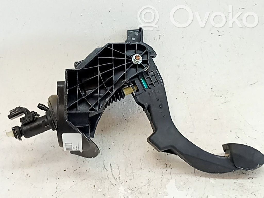 Pedal de embrague   9823113380