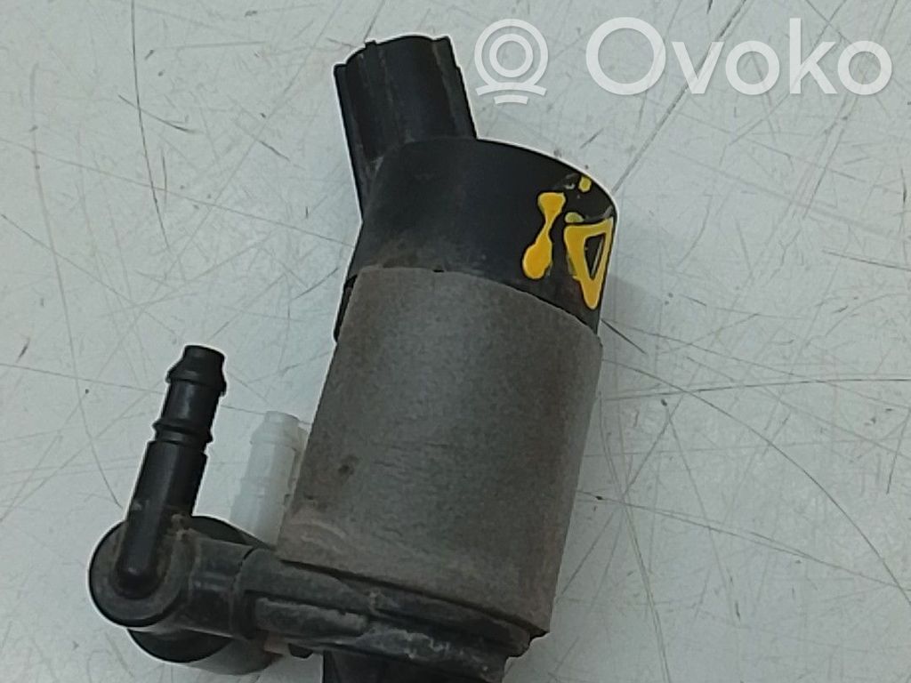 Windscreen/windshield washer pump   2205506,BV6117K624BC