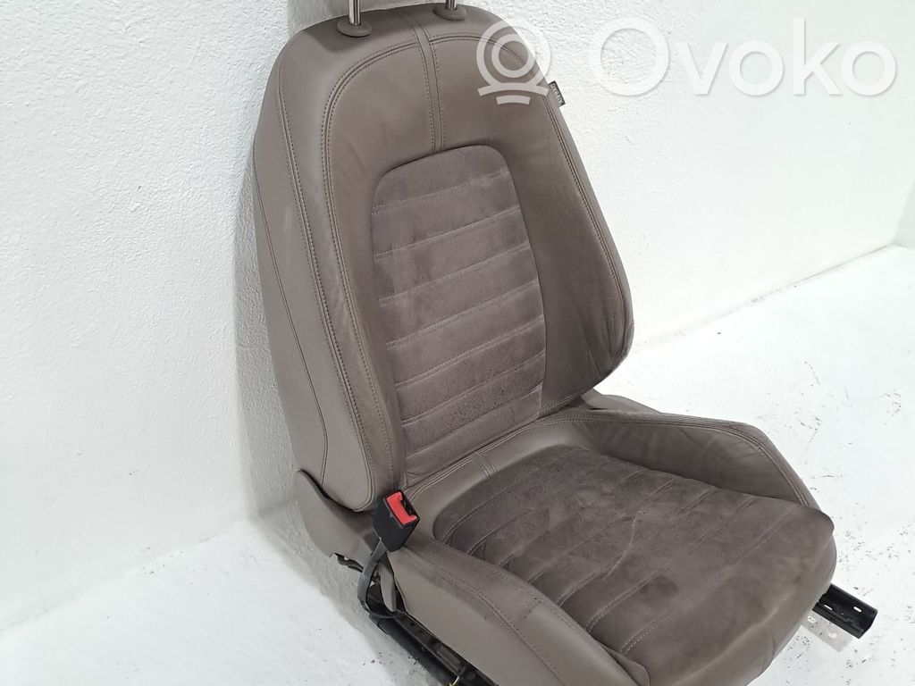 Volkswagen PASSAT B3 Fotel przedni kierowcy 