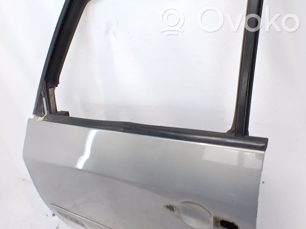 Puerta delantera   7751473077
