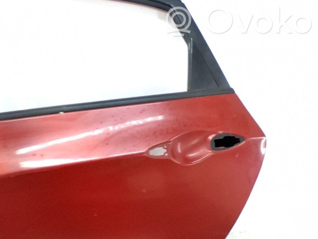 Puerta trasera   77003A6000