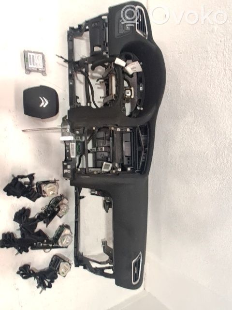 Citroen C4 II Set sedili 
