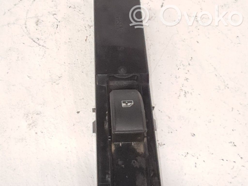 Comutator comandă geamuri electrice   12772021