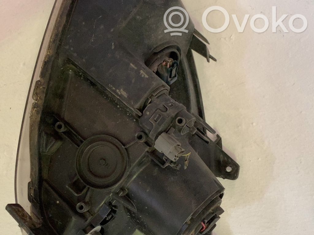 Honda Civic Lampa przednia 