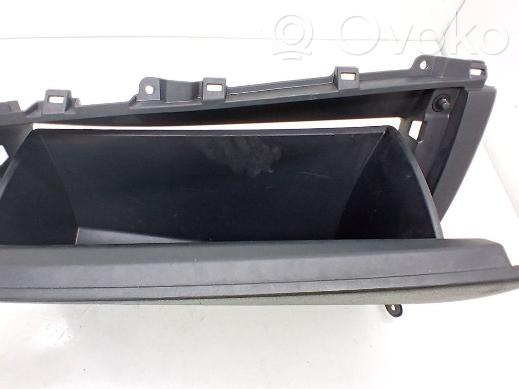 Guantera   55550F4030C0