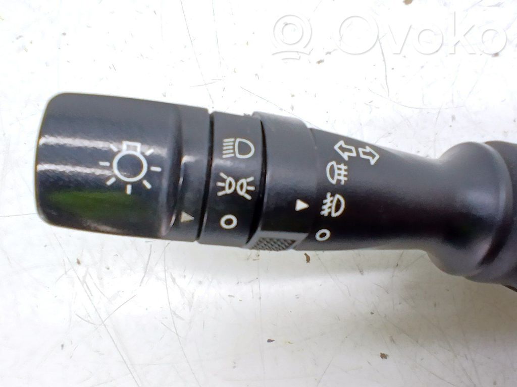 Suuntavilkun vipu   934101M531