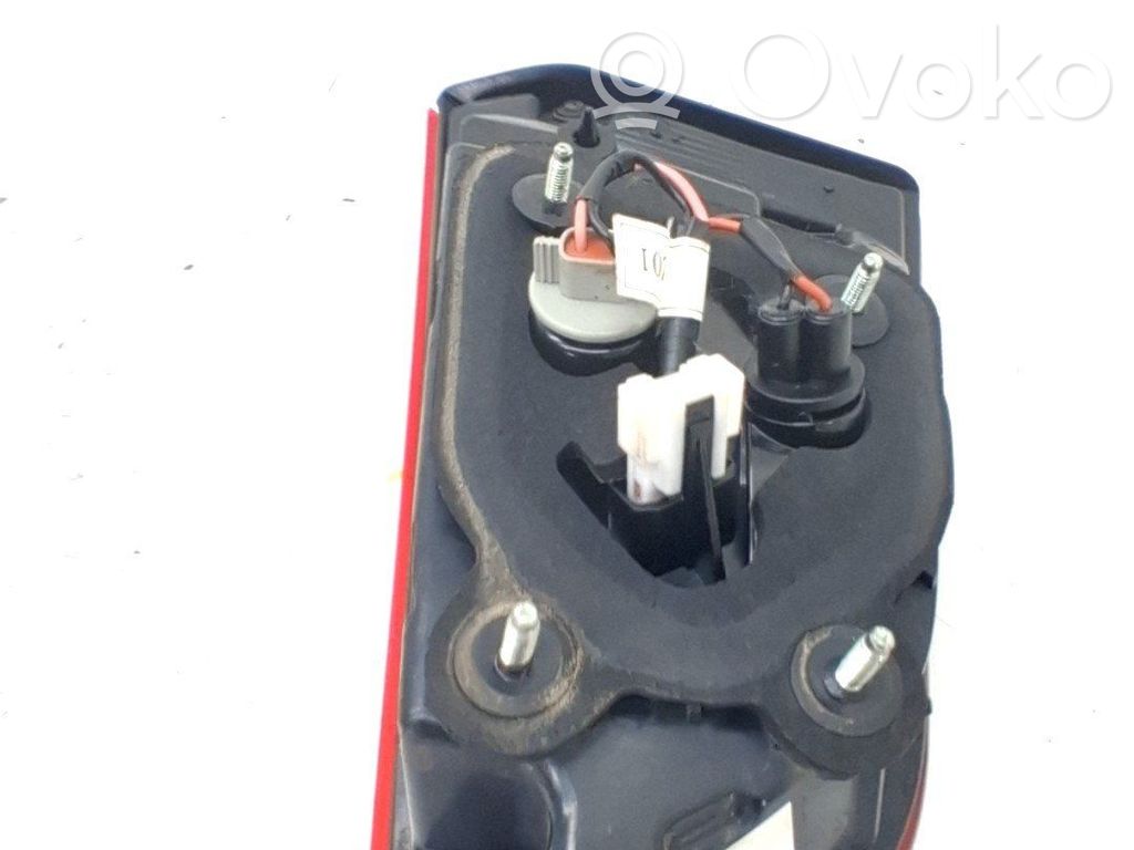 Takavalon polttimo   92403G4000