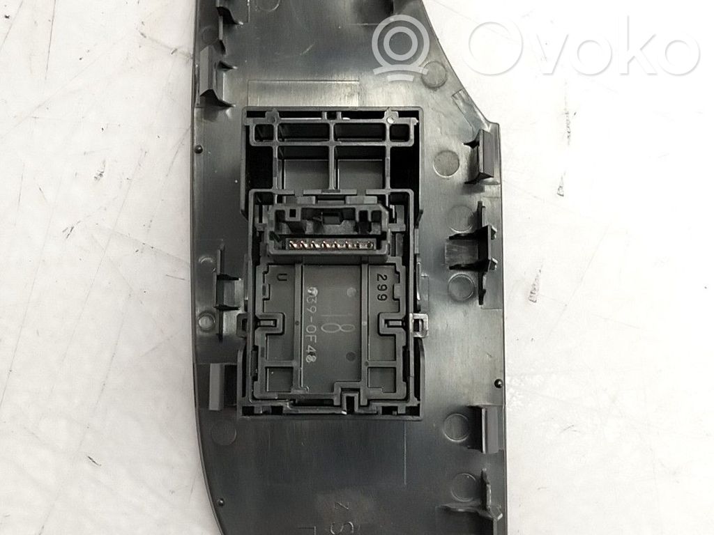 Toyota RAV 4 (XA40) Comutator comandă geamuri electrice 