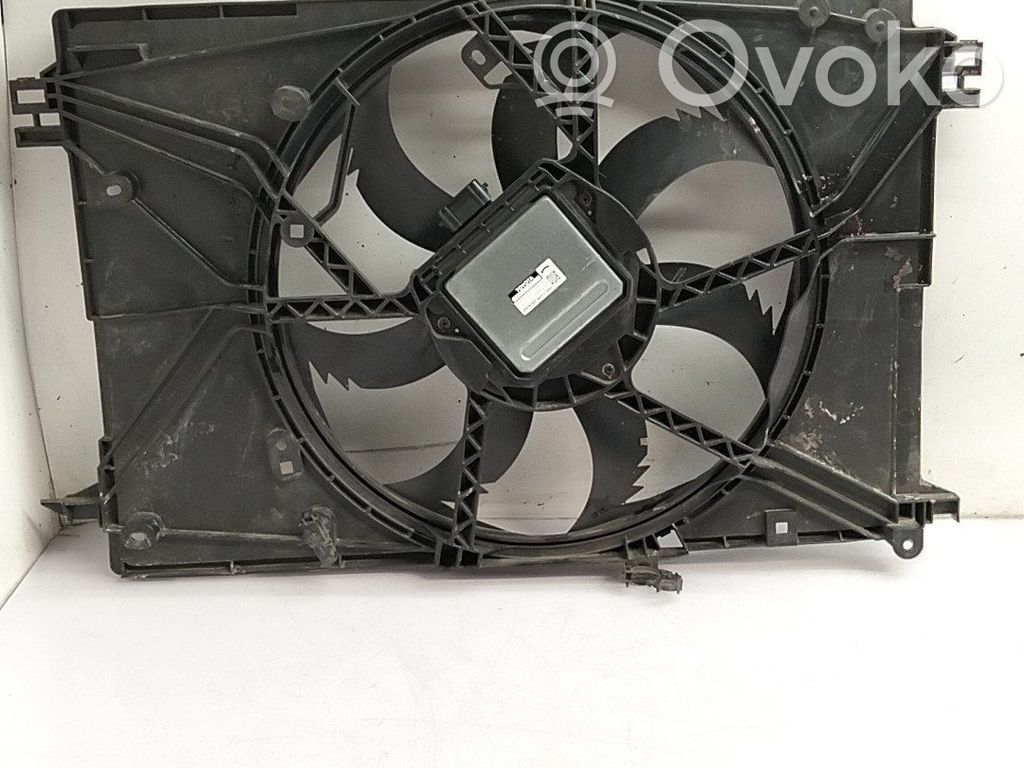 Toyota RAV 4 (XA40) Ventilador de refrigeración 