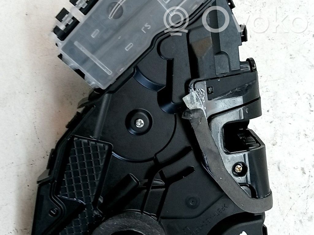 Serrure de porte avant   6904076040